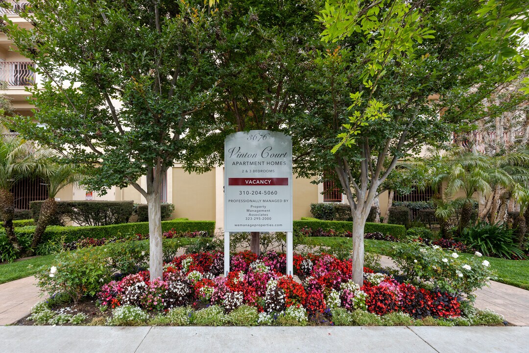 Vinton Court - H63 in Los Angeles, CA - Building Photo