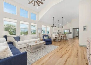 37 Atlantic Dr in Palm Coast, FL - Foto de edificio - Building Photo