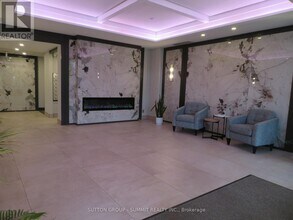 2325 Central Park Dr in Oakville, ON - Building Photo - Building Photo