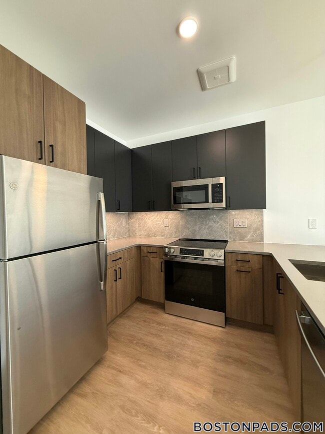 199 Gardner St in Boston, MA - Building Photo - Building Photo