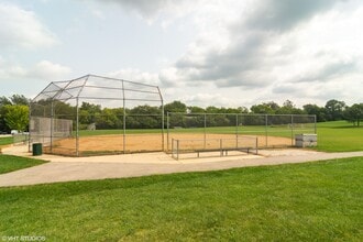 579 Morningside Dr in Roselle, IL - Building Photo - Building Photo