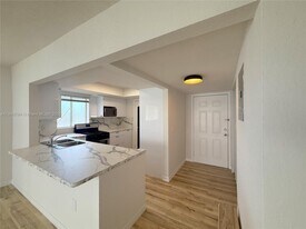 7737 SW 88th St in Miami, FL - Building Photo