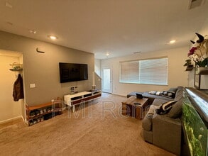220 Mark Jeffrey Ln in Reno, NV - Building Photo - Building Photo