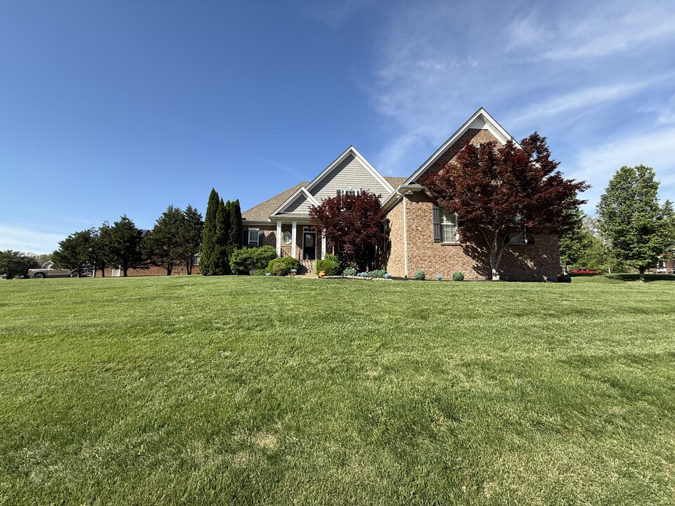 260 Cullom Way in Clarksville, TN - Building Photo