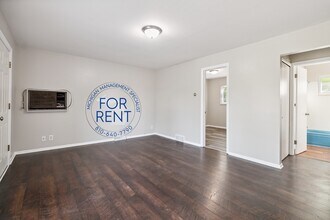 3062 Walton Ave in Flint, MI - Building Photo - Building Photo