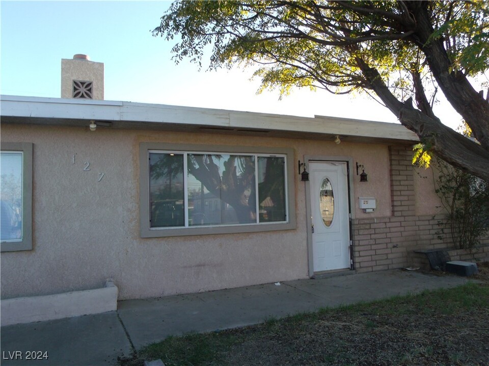 127 Dogwood St in Henderson, NV - Building Photo