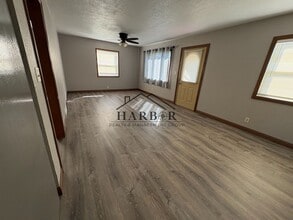 1921 3rd Ave NE in Austin, MN - Building Photo - Building Photo