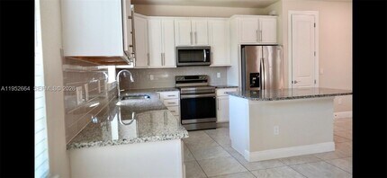 3917 Mahogany Ln in Hollywood, FL - Building Photo - Building Photo