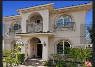349 S La Peer Dr in Beverly Hills, CA - Foto de edificio - Building Photo