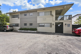 1638 Plunkett St in Hollywood, FL - Building Photo - Primary Photo