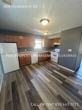 808 Ridgewood Dr-Unit -2 in Berea, KY - Building Photo - Building Photo