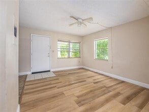 5221 Bayshore Blvd in Tampa, FL - Building Photo - Building Photo