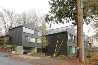 Sawtooth in Lake Oswego, OR - Building Photo - Building Photo