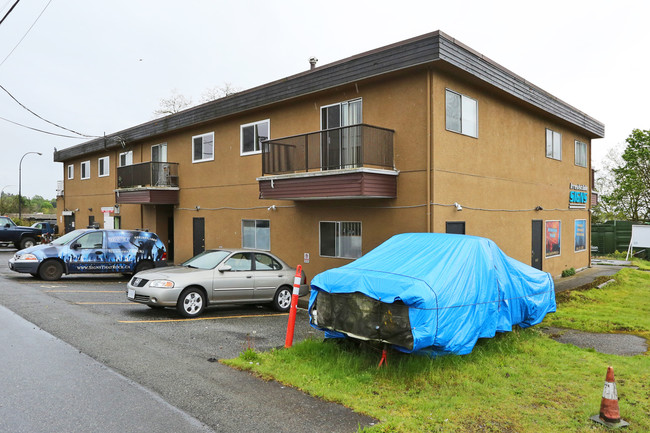 1319-1323 SE Marine Dr in Vancouver, BC - Building Photo - Building Photo