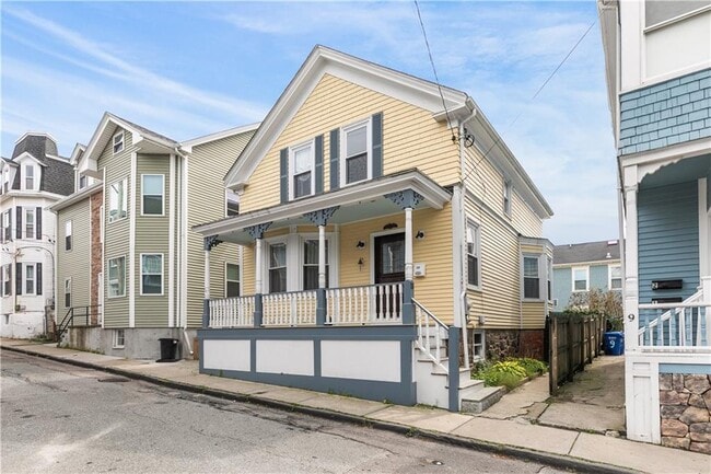 11 Ann St