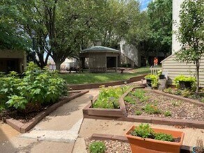 11130 N Stratford Dr in Oklahoma City, OK - Building Photo - Building Photo