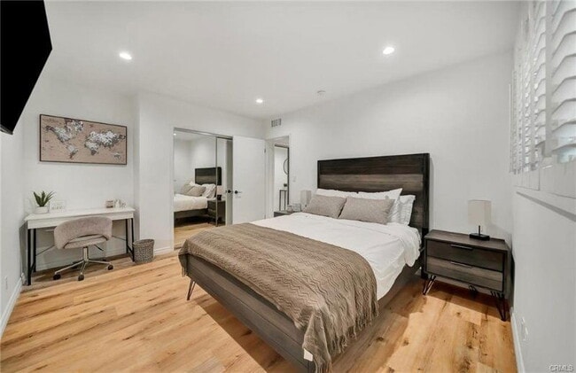 16127 Hartsook St in Los Angeles, CA - Building Photo - Building Photo