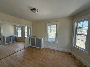 675 Humphrey St in Swampscott, MA - Building Photo - Building Photo
