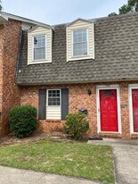 1709 Grays Inn Rd in Columbia, SC - Building Photo