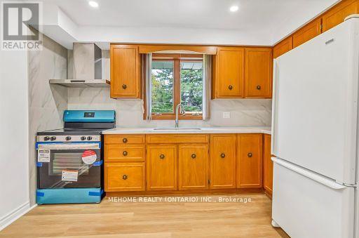 115 Harris Ct in Oshawa, ON - Building Photo - Building Photo