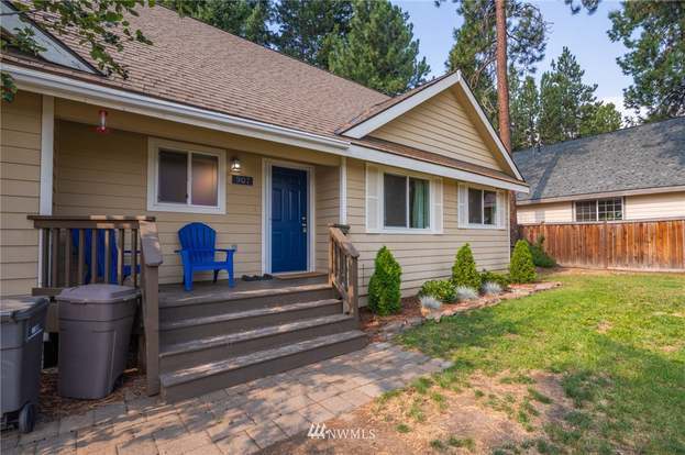 property at 907 Marian Dr