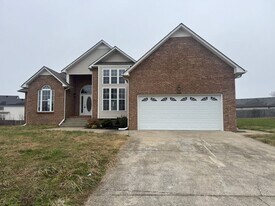 3216 Twelve Oaks Blvd in Clarksville, TN - Building Photo