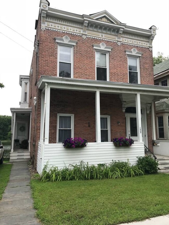 133 2nd Ave, Unit 2 in Troy, NY - Building Photo - Building Photo