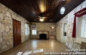 19614 Grey Forest Dr in Helotes, TX - Building Photo - Building Photo