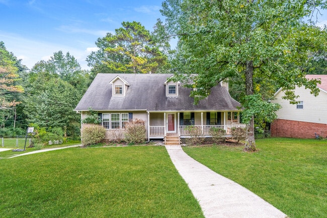 property at 2729 Darlene Cir