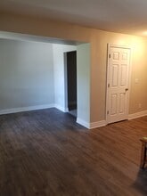 477 Dean Avenue in Oshawa, ON - Building Photo - Building Photo