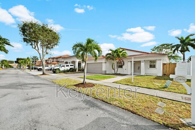 15970 SW 69th Ln in Miami, FL - Building Photo - Building Photo