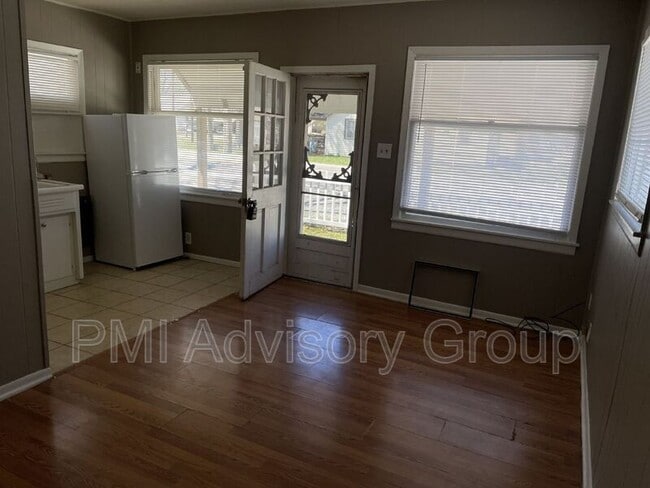 308 Chestnut St in Silver Lake, KS - Building Photo - Building Photo