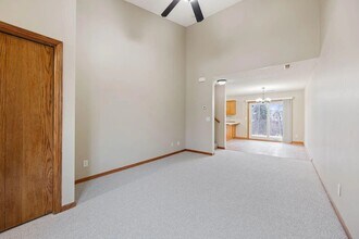 2632 Rushmore Rd in Hastings, MN - Building Photo - Building Photo