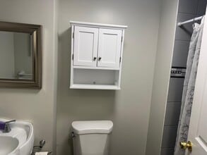 173 Beach 96th St, Unit 2 large bedrooms 1 bath in Far Rockaway, NY - Building Photo - Building Photo