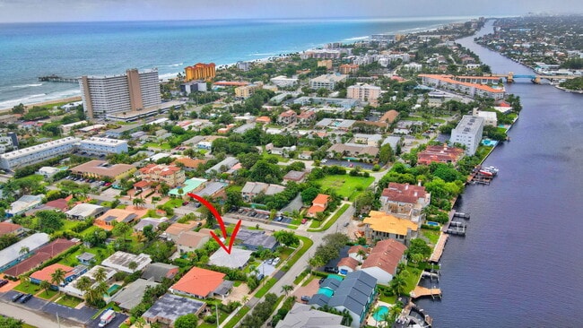 620-630 NE 19th Ave in Deerfield Beach, FL - Building Photo - Building Photo