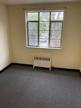 217 Easterly Pkwy in State College, PA - Foto de edificio - Building Photo