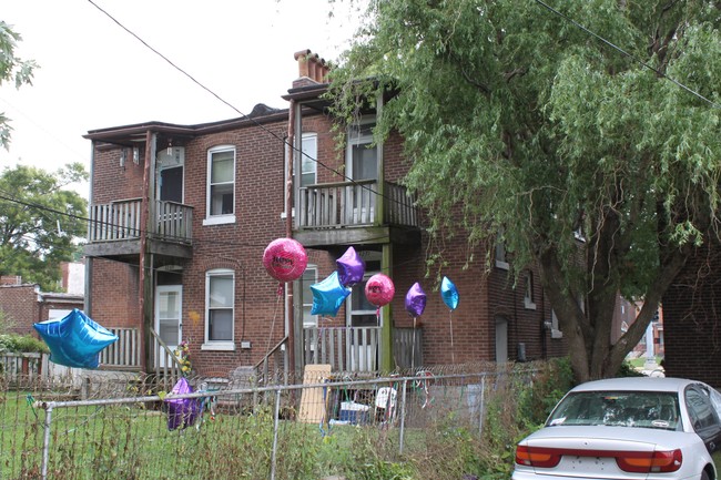 3269 Gravois Ave in St. Louis, MO - Building Photo - Building Photo