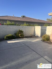 35 Champagne Cir in Rancho Mirage, CA - Foto de edificio - Building Photo