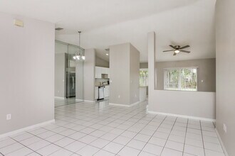 14730 SW 176th St in Miami, FL - Building Photo - Building Photo