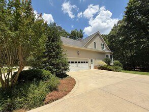 3021 Hickory Tree Pl in Raleigh, NC - Building Photo - Building Photo