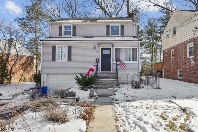 180 N Livingston Ave in Livingston, NJ - Building Photo