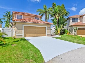 18232 SW 5th St in Pembroke Pines, FL - Building Photo - Building Photo