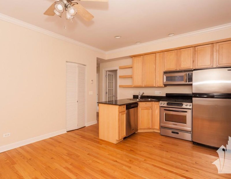 3244 N Clifton Ave, Unit W3 in Chicago, IL - Foto de edificio