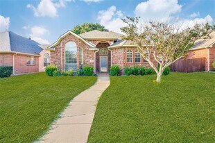 2320 Wooten Pl in Plano, TX - Building Photo