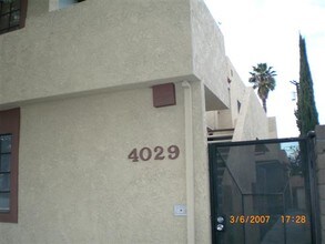 4029 E 7th St in Long Beach, CA - Foto de edificio - Building Photo