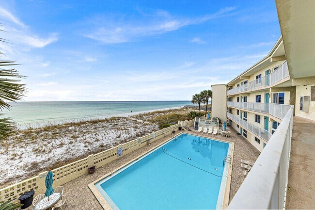 667 Nautilus Ct in Fort Walton Beach, FL - Building Photo - Building Photo