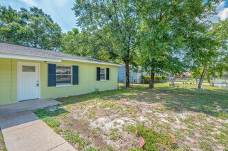 709 Greenwood St in Fort Walton Beach, FL - Building Photo - Building Photo