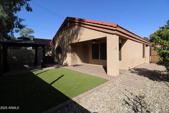 602 N Cobblestone St in Gilbert, AZ - Building Photo - Building Photo
