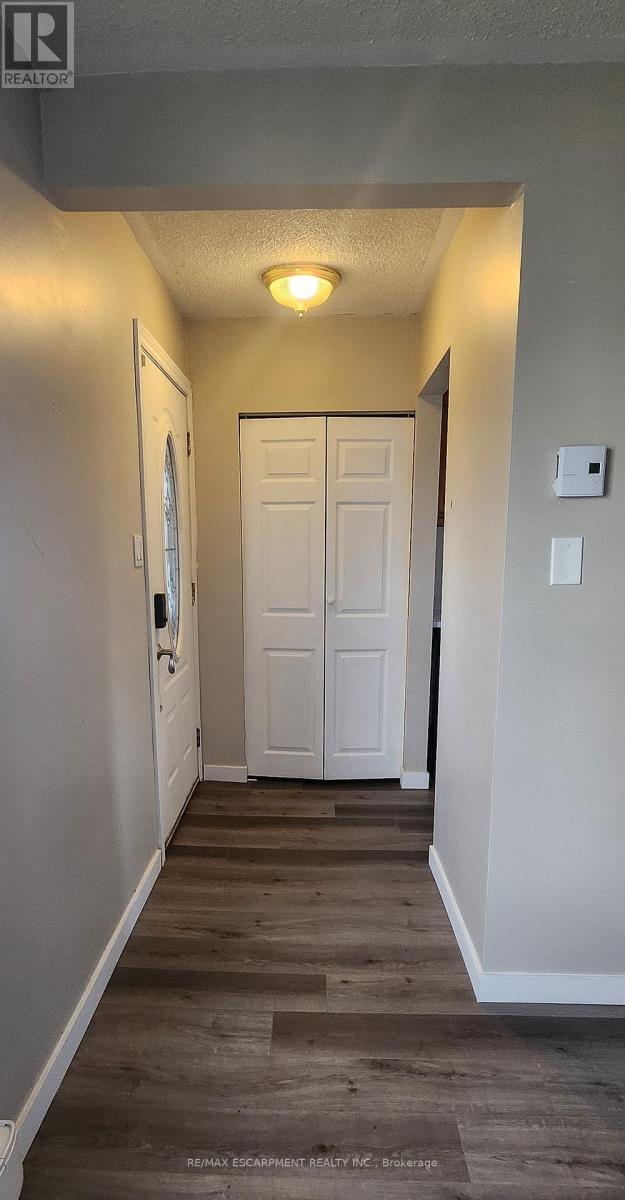 25 Sheldon St in Brantford, ON - Building Photo - Building Photo