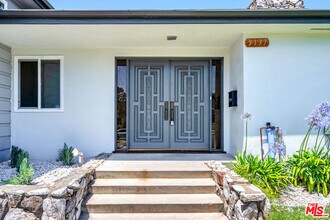 5137 Reynier Ave in Los Angeles, CA - Building Photo - Building Photo
